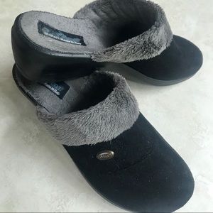 FlyFlott Clogs Shoes Euro 39 Size 8